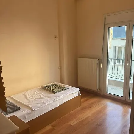 Two Bedroom In Historical Area Daire